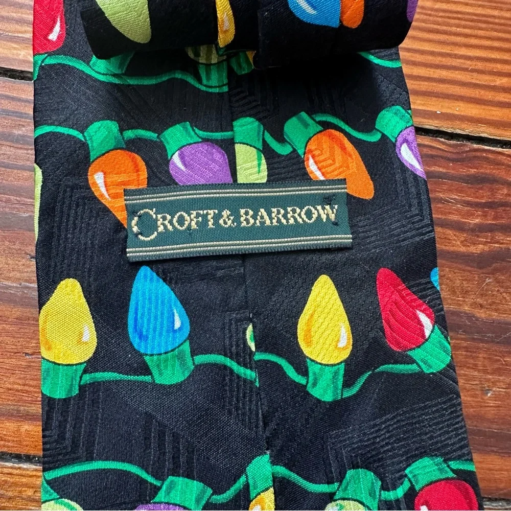 Vintage 90s Croft & Barrow string lights necktie